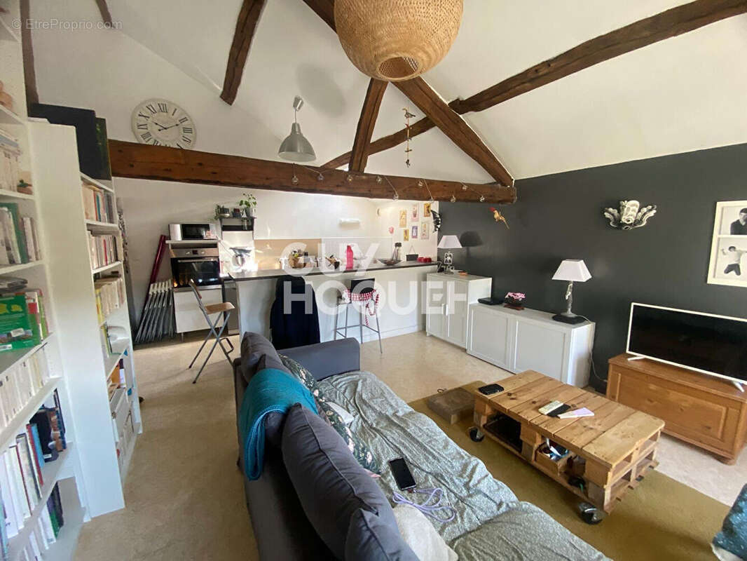 Appartement à IVRY-LA-BATAILLE