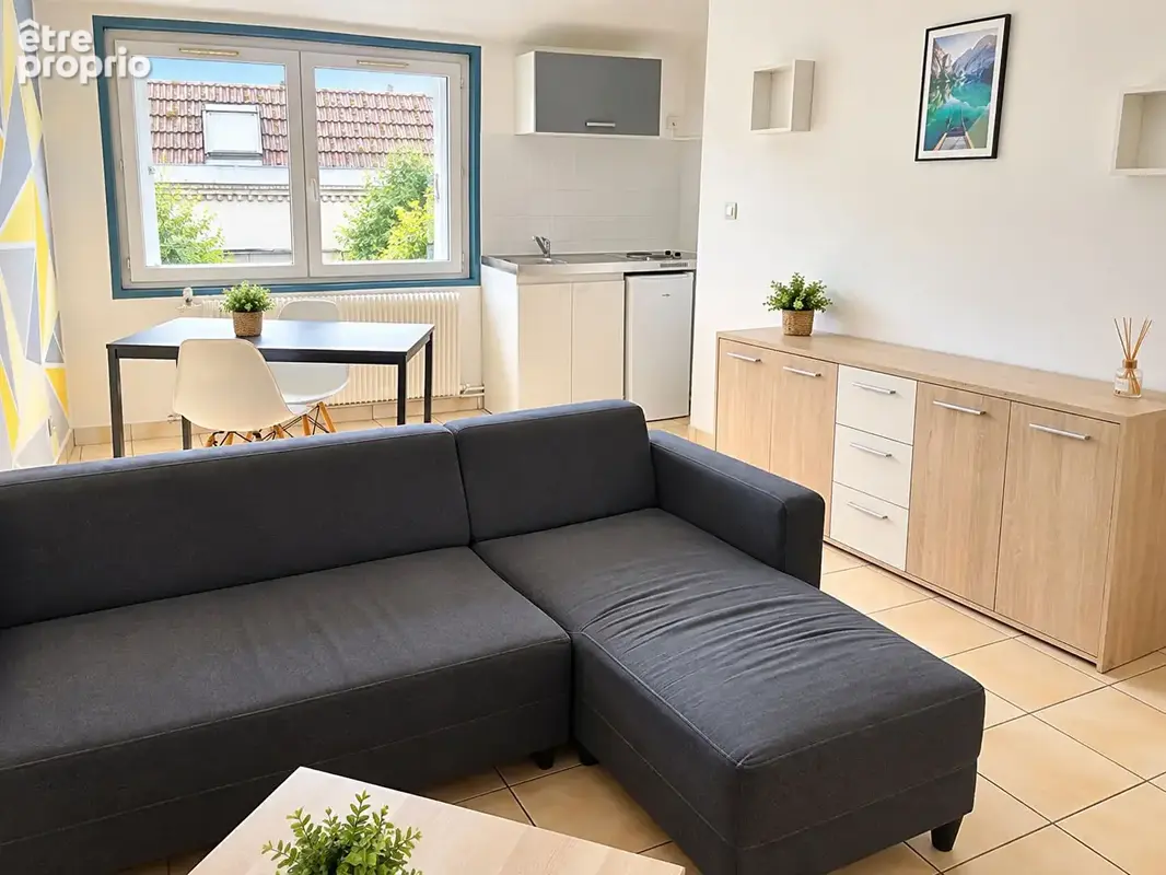 Appartement à FAMARS
