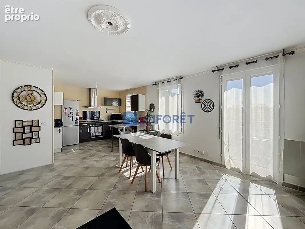 Appartement Saint-pierre-du-perray 4 pièce(s) 67 m2 - photo 3