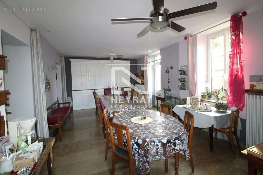 Maison à PIERRE-DE-BRESSE