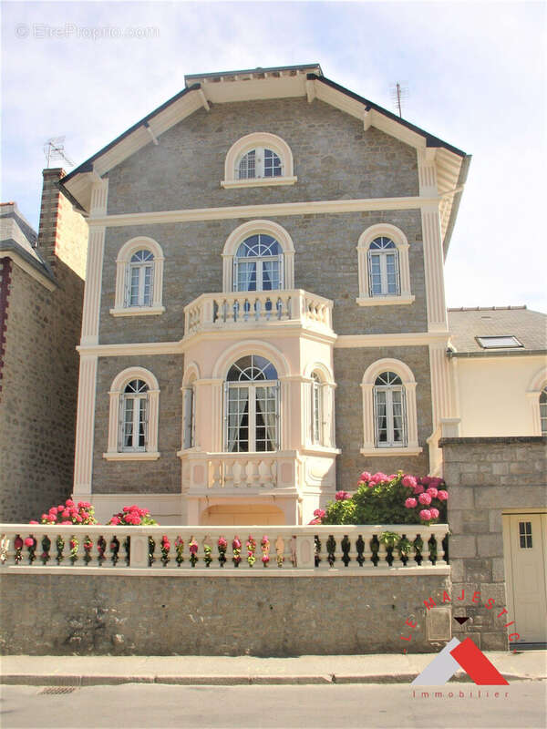 Maison à PLEURTUIT