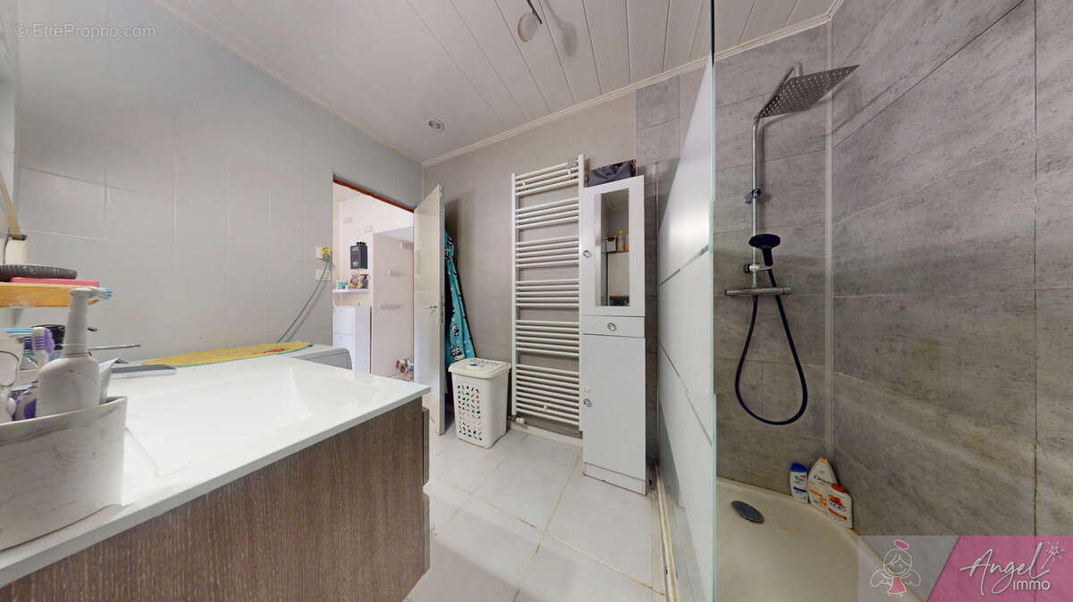 Appartement à GENDREY