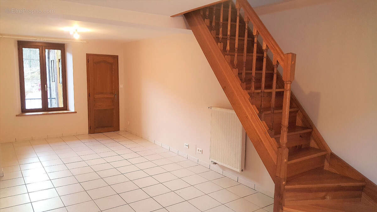 Appartement à RUPT-SUR-MOSELLE