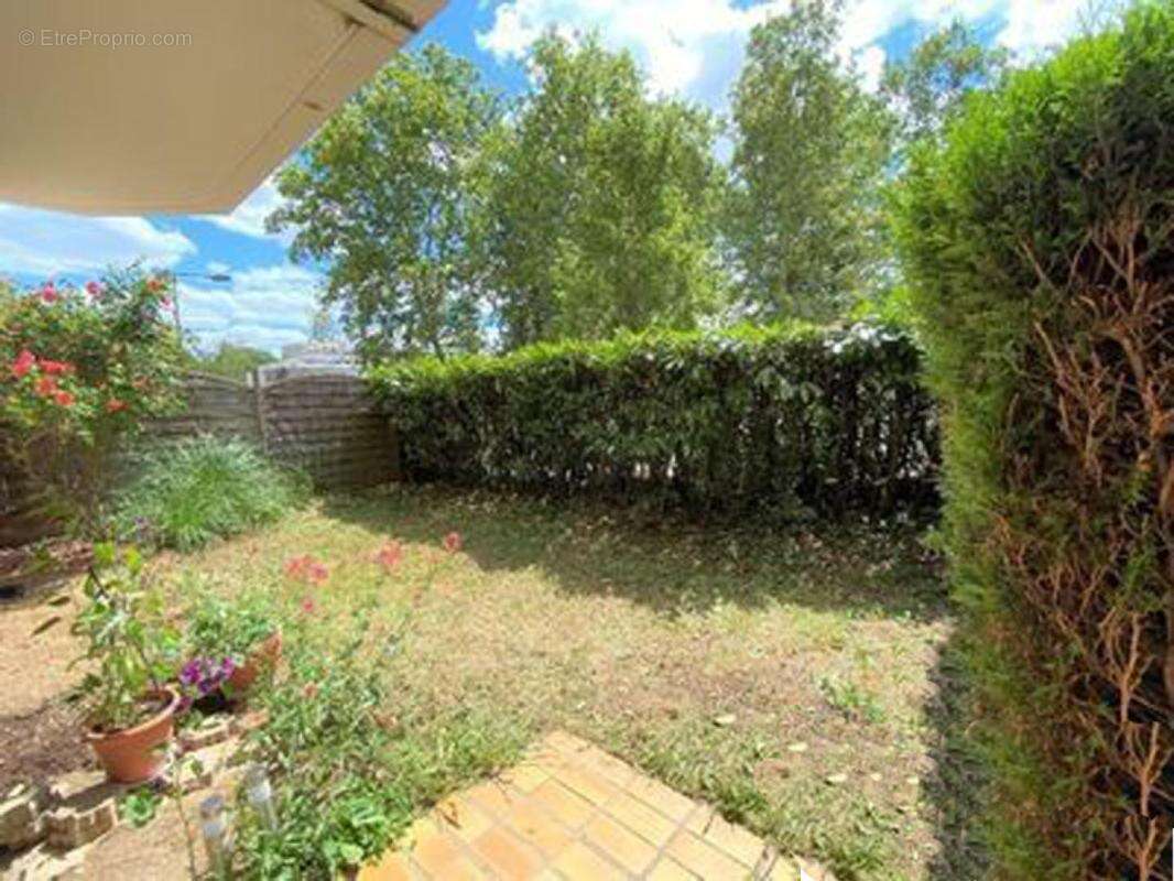 Appartement à VILLENEUVE-LA-GARENNE