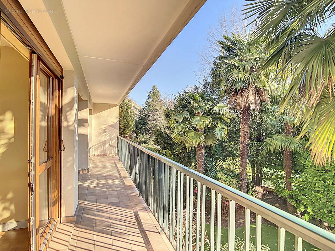 Appartement à FONTENAY-SOUS-BOIS