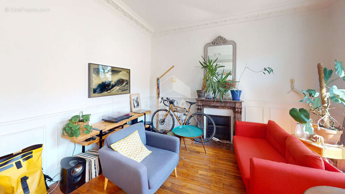 Appartement à PARIS-19E