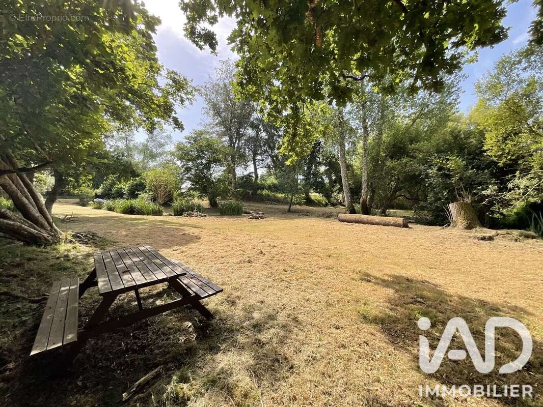 Maison 134 m² à Le Vieux-Marche  - photo 8