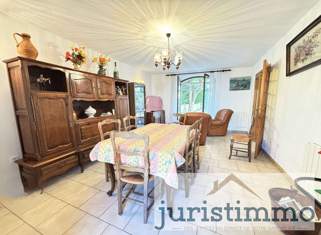 Maison à BEAUMES-DE-VENISE