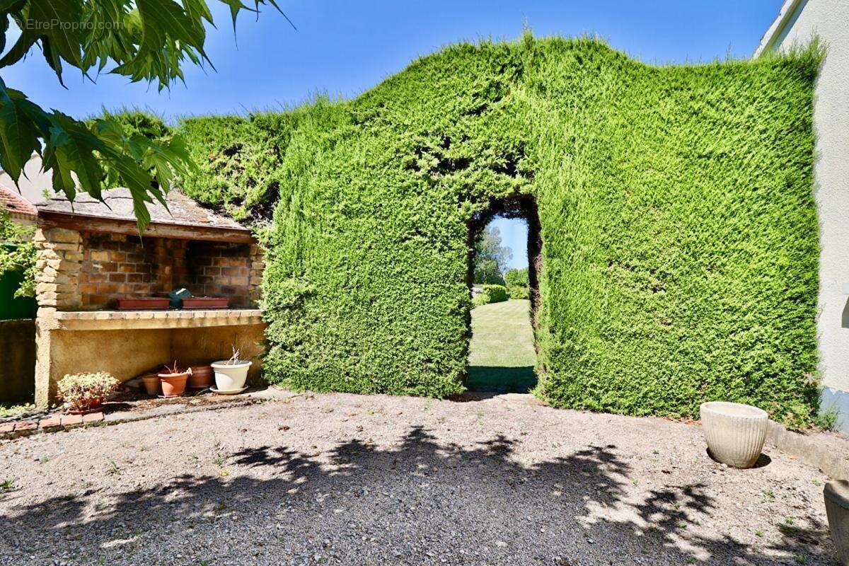 Maison à JONQUIERES