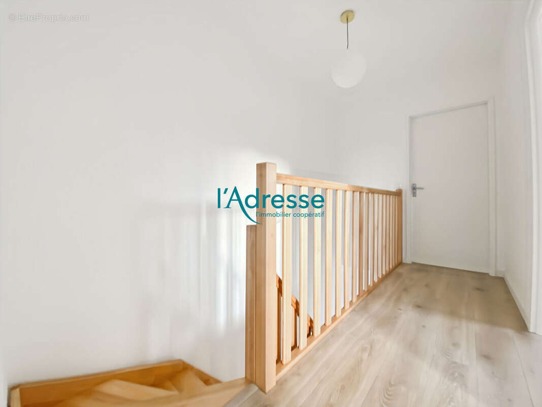 Maison à OINVILLE-SUR-MONTCIENT