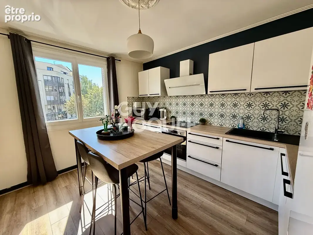 CHAMALIERES - Appartement T3, 73 m3, garage et balcon - photo 4