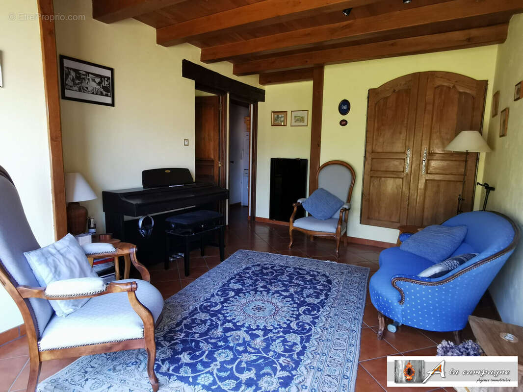 Maison à GOUTTIERES