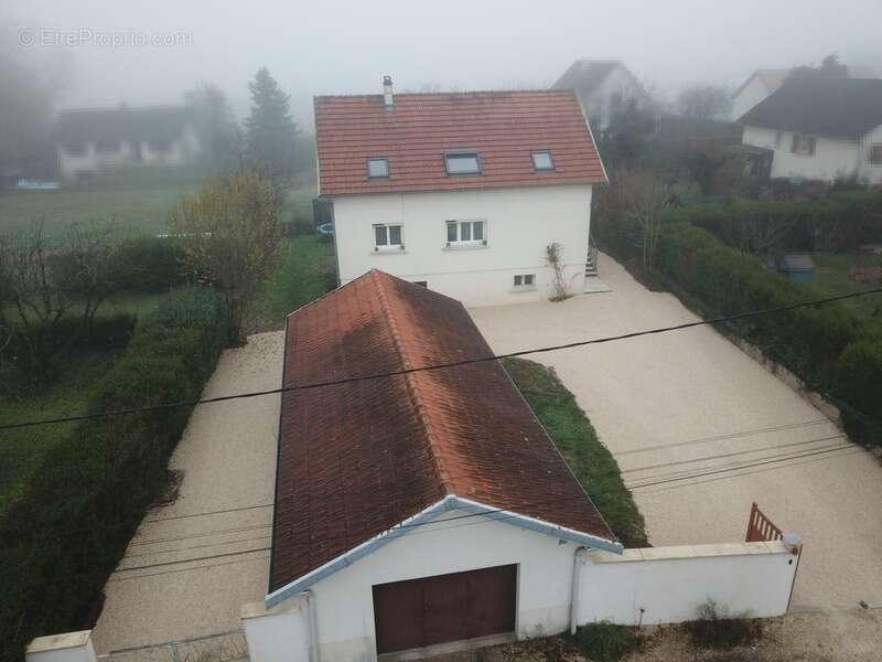 Maison à SAULON-LA-RUE