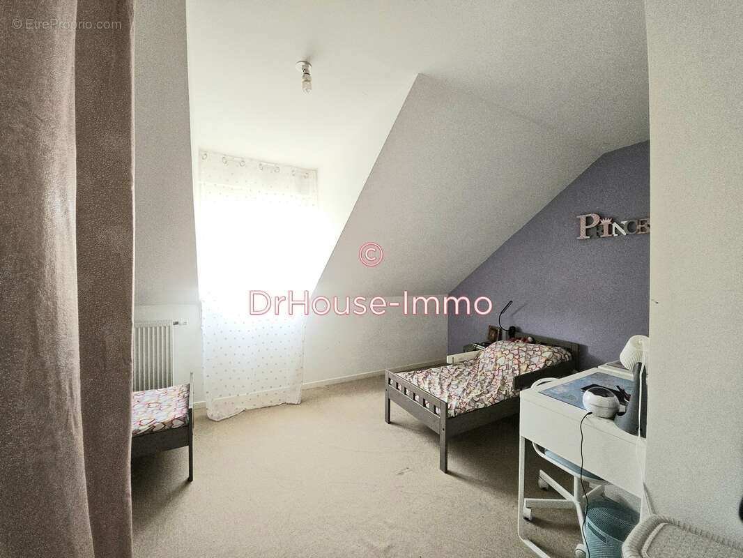 Appartement à SAVIGNY-LE-TEMPLE