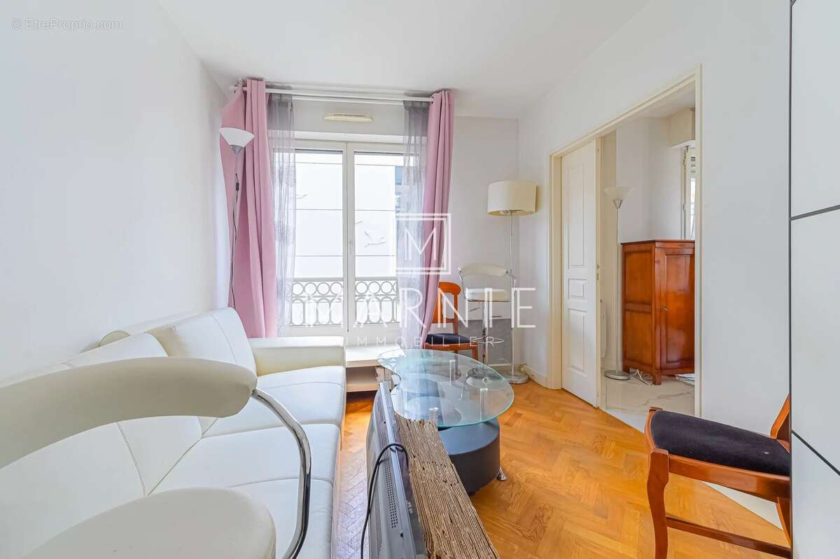 Appartement à LEVALLOIS-PERRET