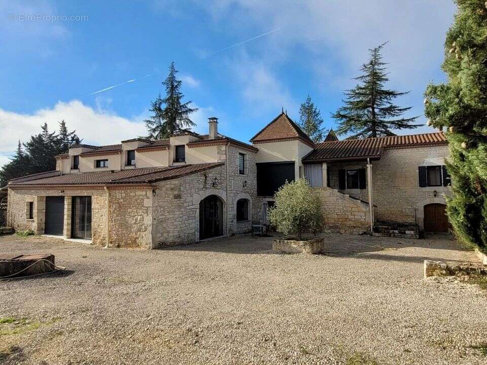 Maison à CREMPS