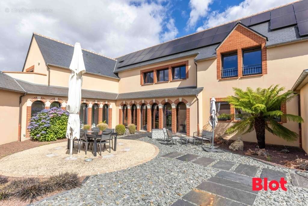 Maison à BEDEE