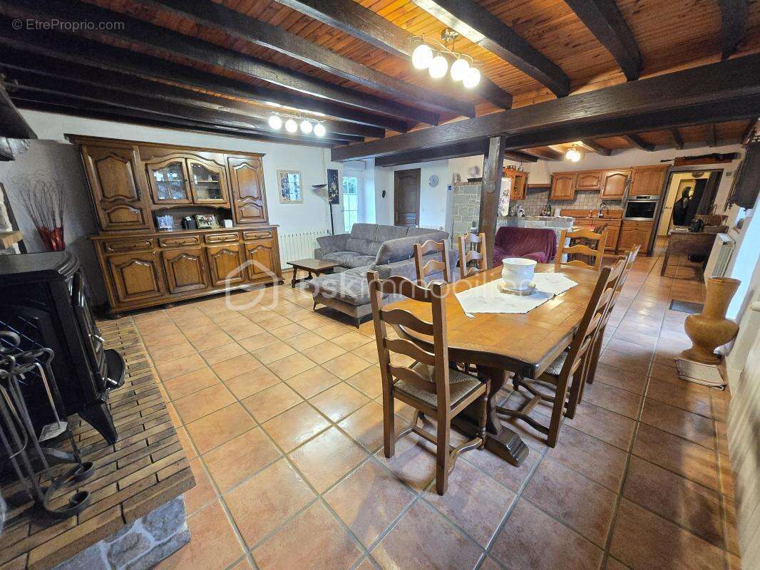 Maison à SAINT-BENIN-D'AZY