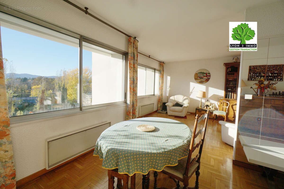 Appartement à FRANCHEVILLE