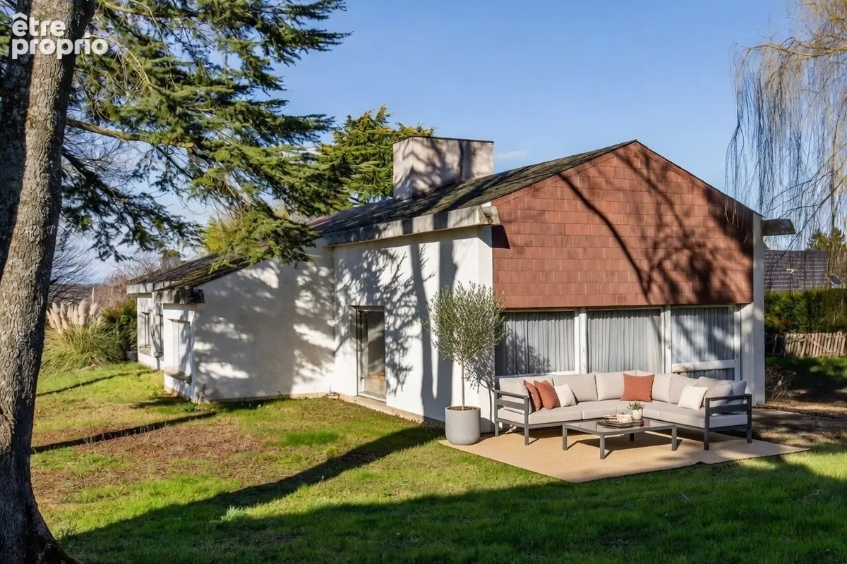 Maison à SAINT-THIBAULT-DES-VIGNES
