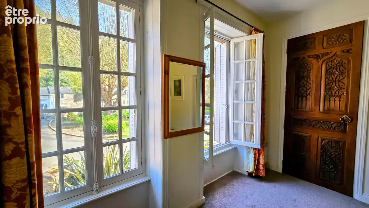 Léhon . appartement de charme au sein de l'emblématique demeure de val rive - photo 4