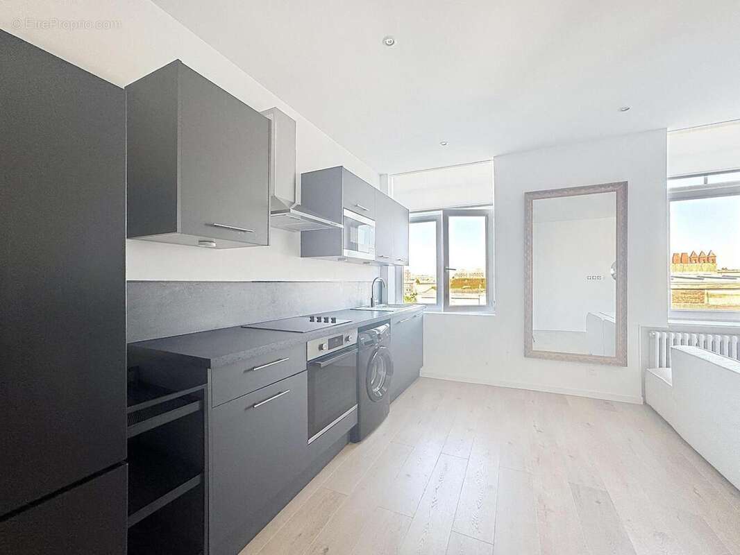   - Appartement à LILLE