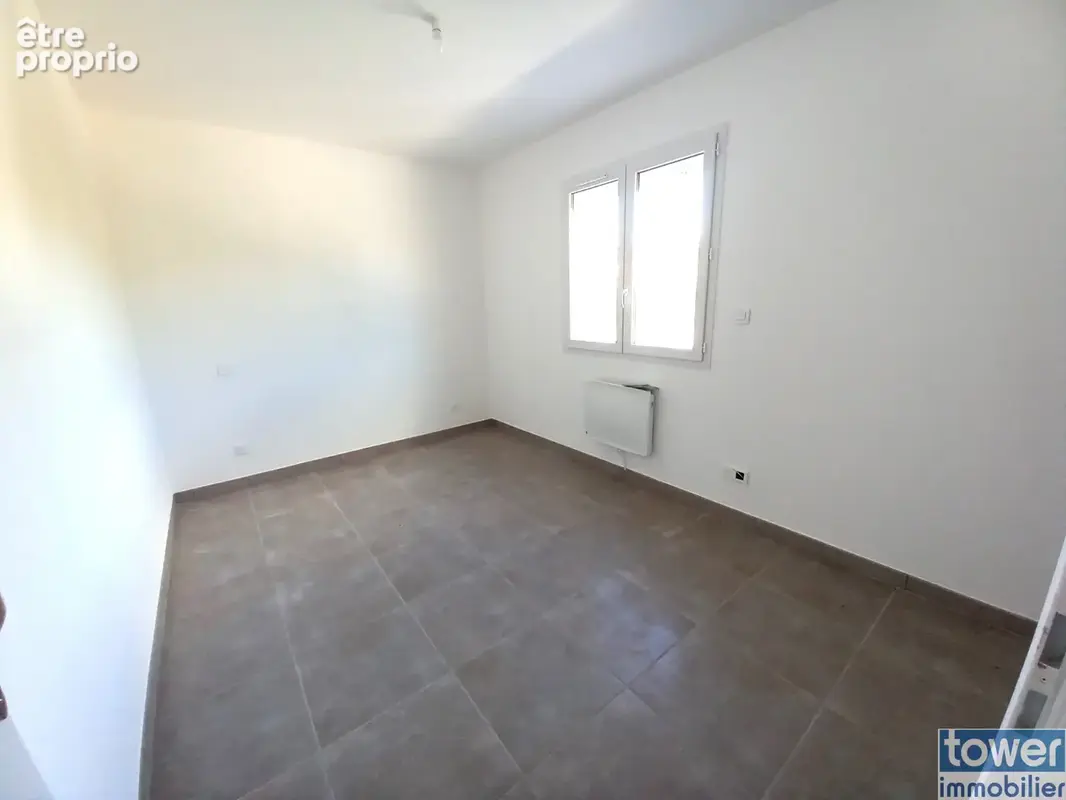 Maison neuve T4   98 m2 de confort, vue dégagée, calme et proximité du centre ville - photo 10
