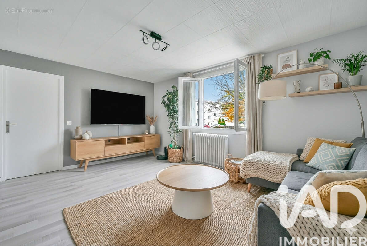 Photo 3 - Appartement à LA CELLE-SAINT-CLOUD