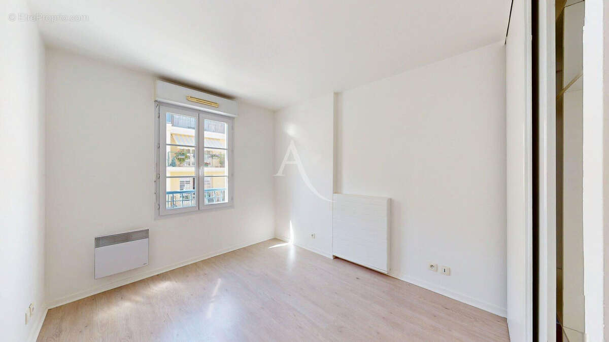 Appartement à LE PLESSIS-ROBINSON