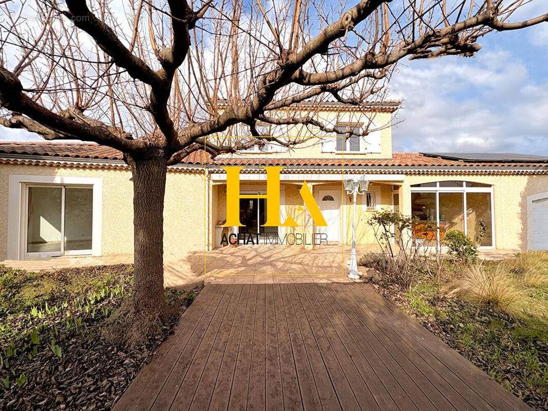 Maison à LA BEGUDE-DE-MAZENC