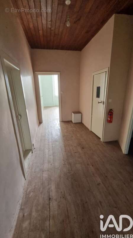 Photo 5 - Maison à SAINT-BERTHEVIN-LA-TANNIERE