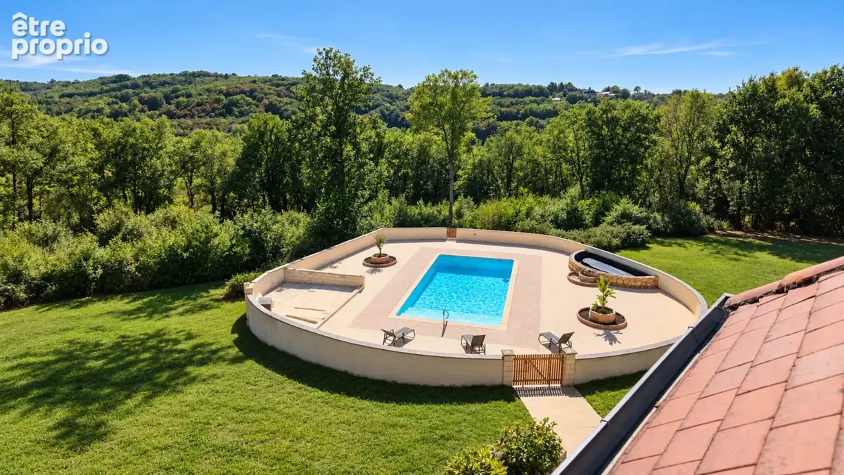 Propriété de caractère de 444 m² avec piscine et 9 012 m² de terrain à Payrac, rendement locatif avec divers possibilités d'acce - photo 32