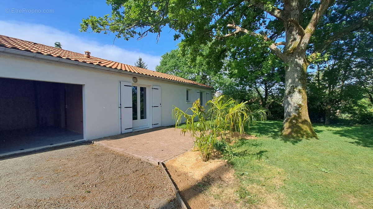 Maison à ECHIRE