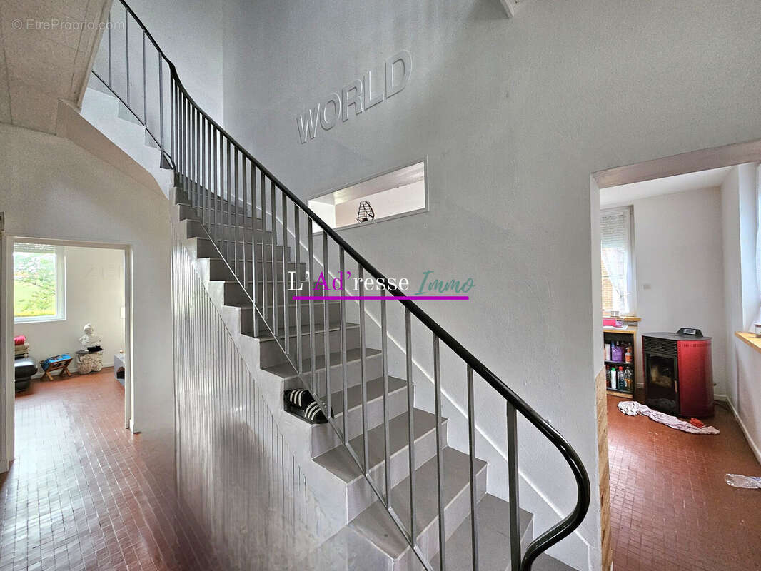 Maison à CROISILLES