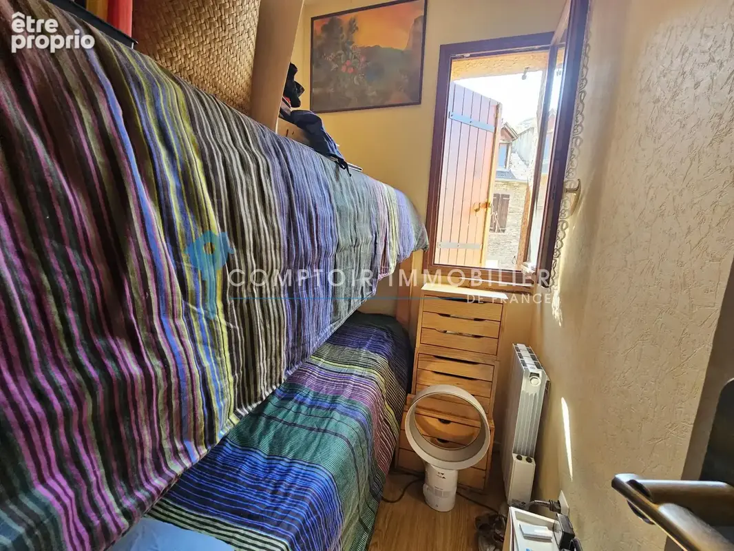 Dpt Haute-Garonne 31, Bagnères de Luchon 31110 - Studio cabine de 22 m2 avec place de parking - photo 4