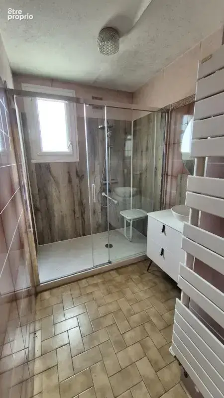 Maison 91 m2 à réinventer   Sous-sol complet et beau potenti - photo 6
