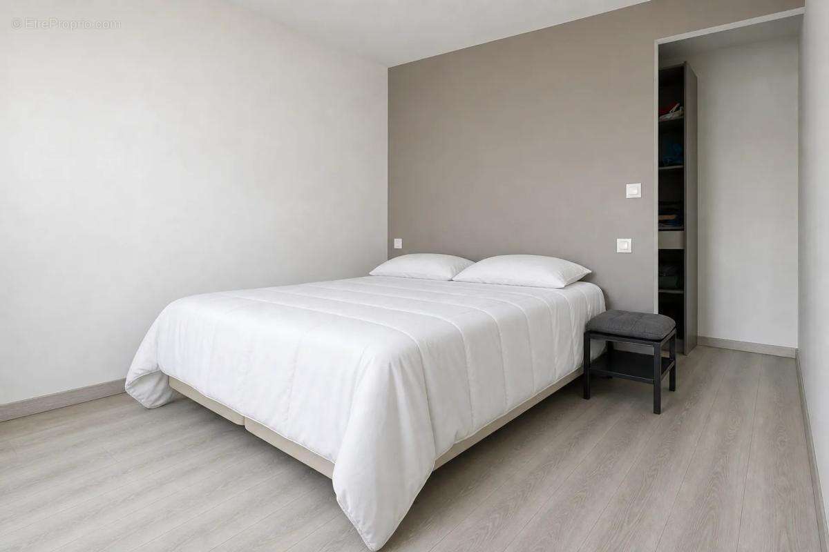 Maison de 5 pièces de 143 m² à Linas - photo 6