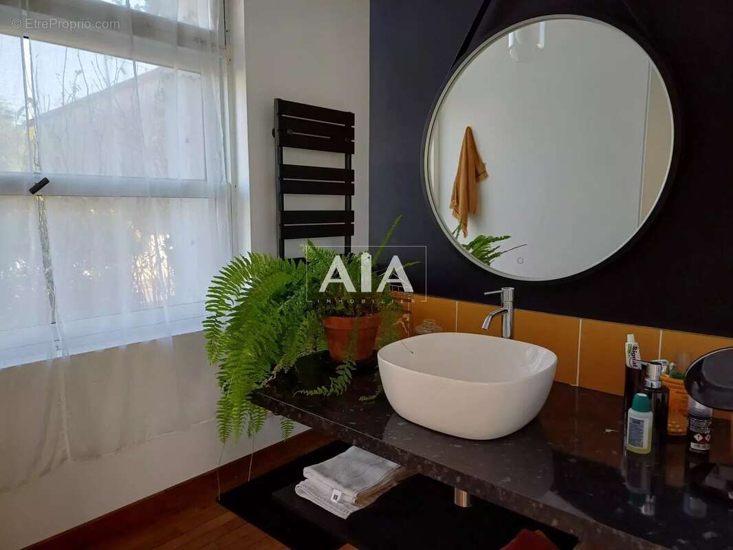 Appartement à RUELLE-SUR-TOUVRE