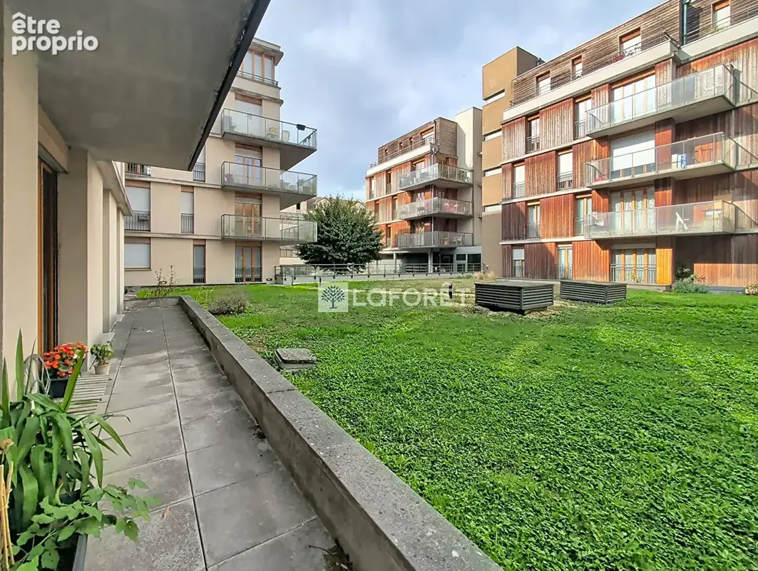 Appartement 2 chambres - Terrasse - Parking - photo 8