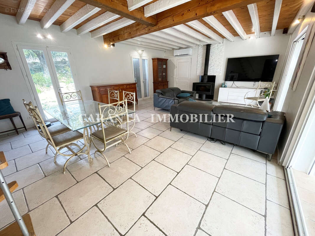 Maison à PLAN-DE-LA-TOUR