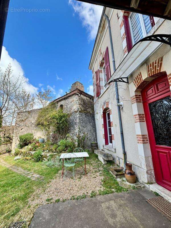 Maison à SELLES-SUR-CHER