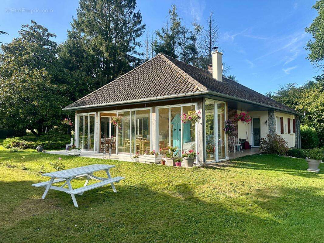 propriété équestre entre Honfleur et Pont L'Evêque - 1.5 ha - photo 2
