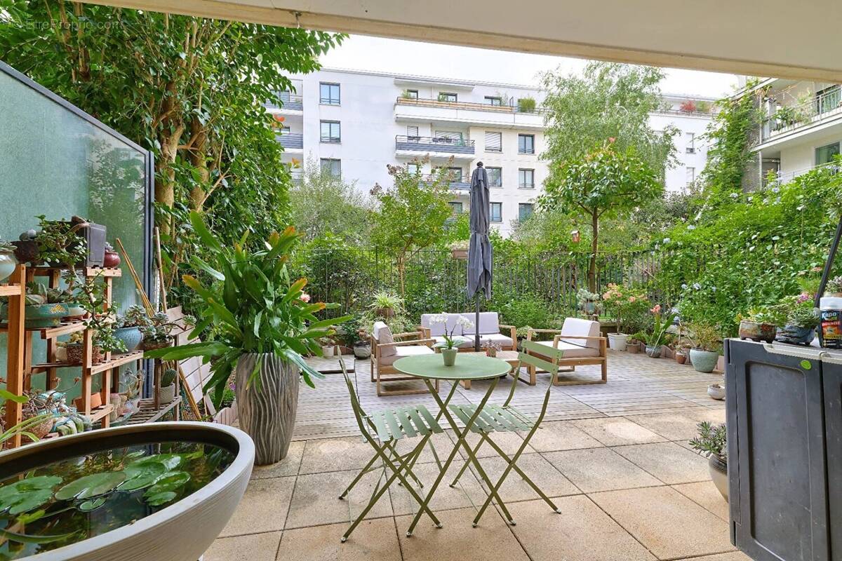 Appartement à ISSY-LES-MOULINEAUX