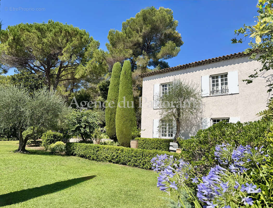 Maison à SPERACEDES