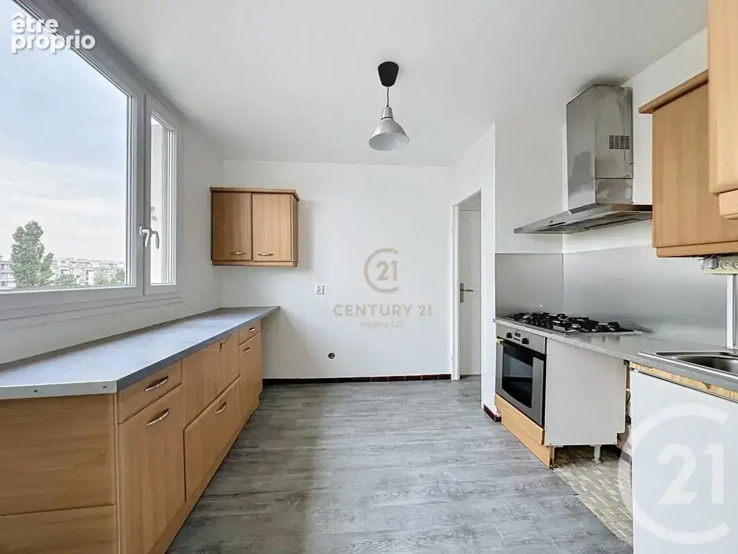 Appartement à LYON-8E