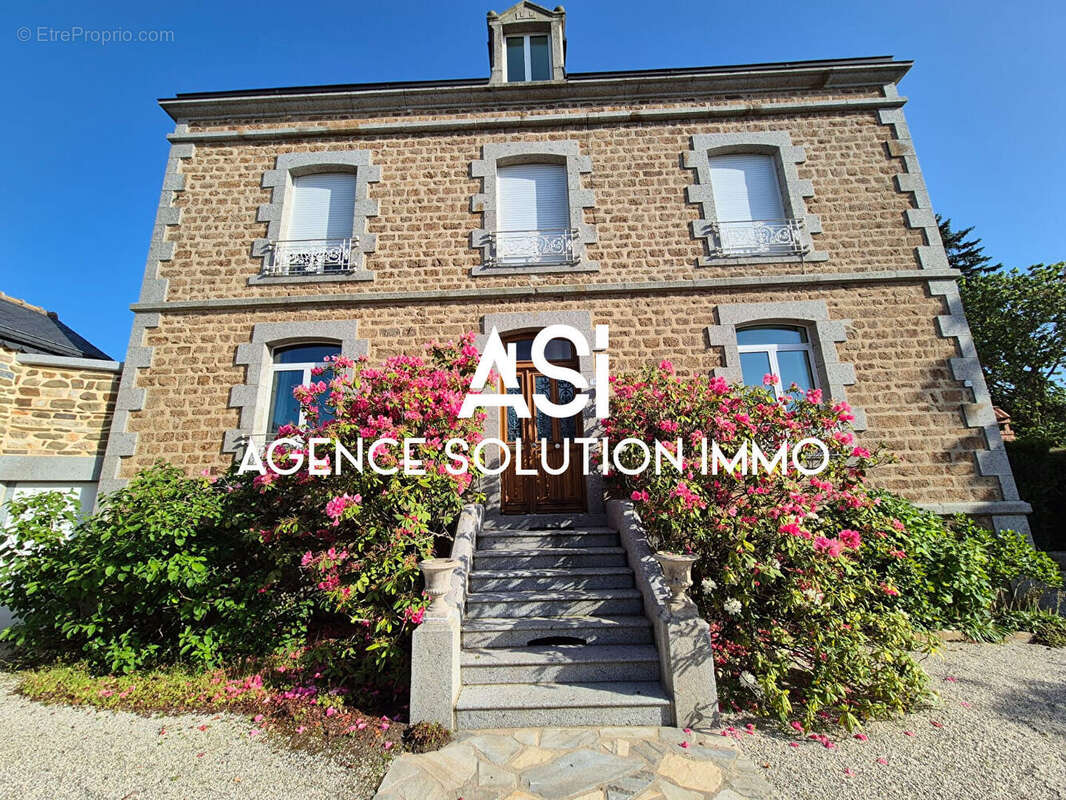 Maison bourgeoise de 176m² à Javron les Chapelles - photo 18