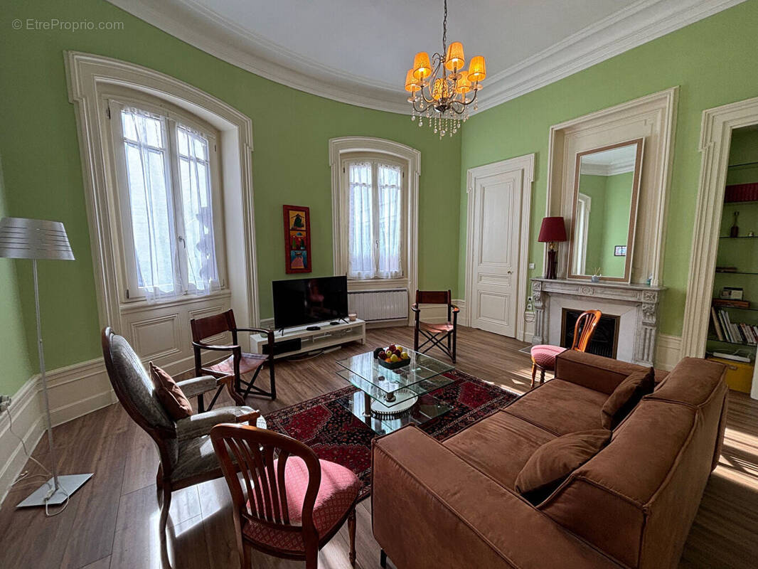 Appartement à SAINT-ETIENNE