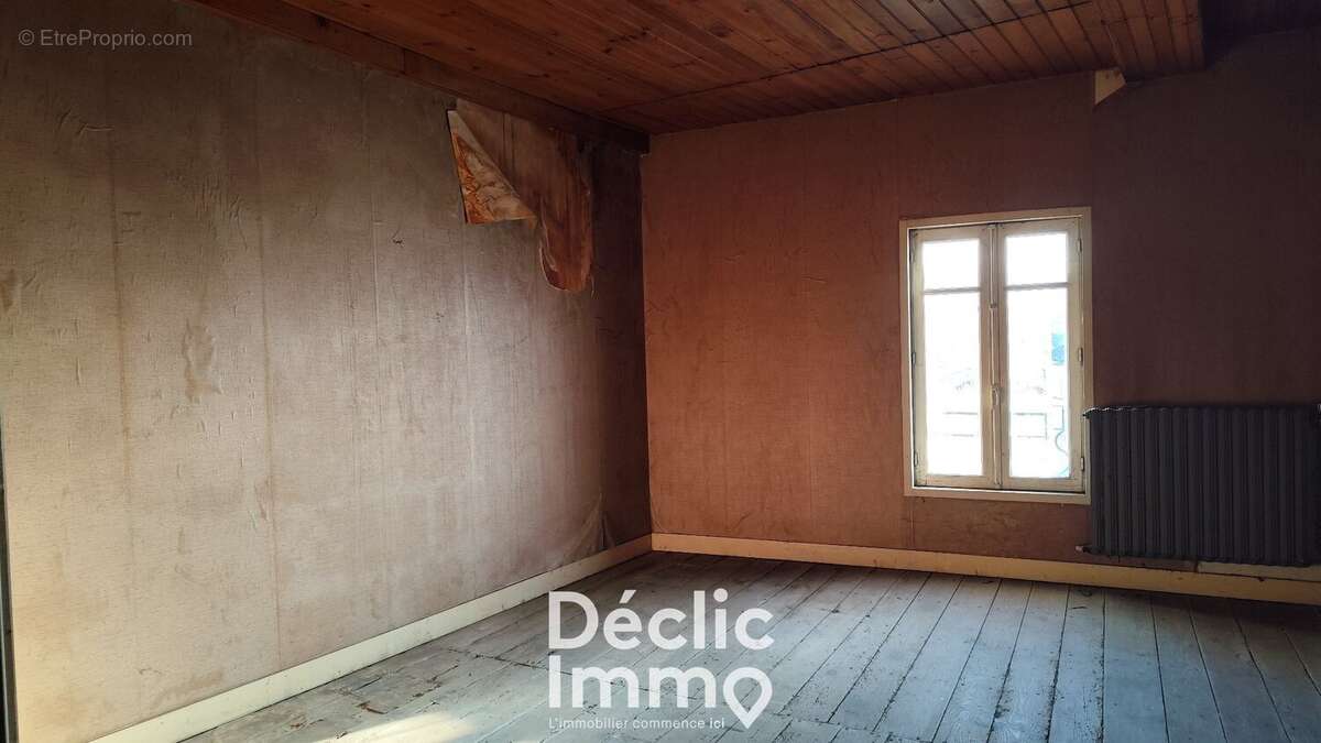 Maison à VOEUIL-ET-GIGET