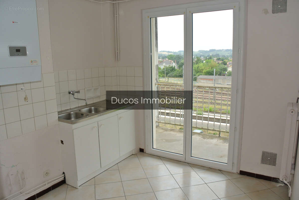 Appartement plein centre ville - photo 4