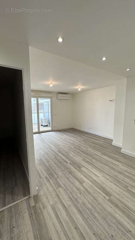 Appartement à FONTAINES-SUR-SAONE
